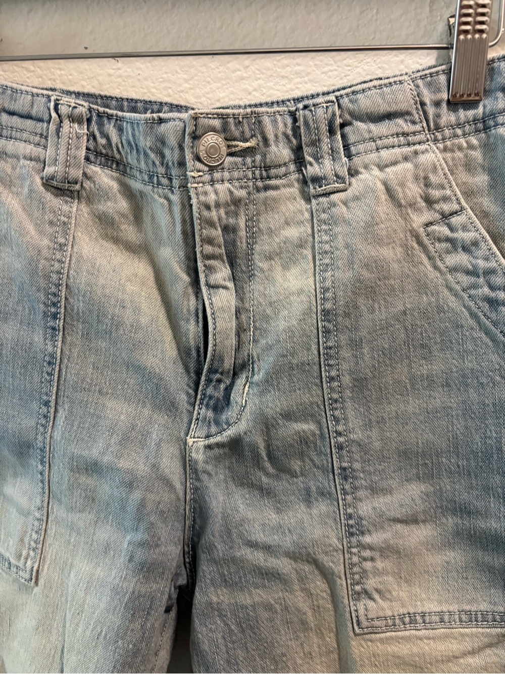 Pilcro Faded Denim Utility Shorts, size 27 - Picture 4 of 7